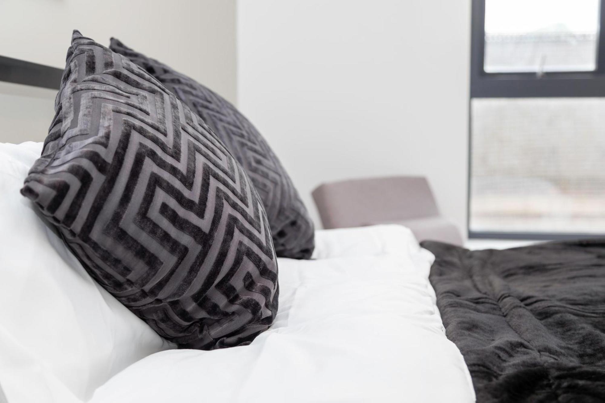L1 Comfy Escapes - Long Stay Discounts Apply! Liverpool Exteriör bild