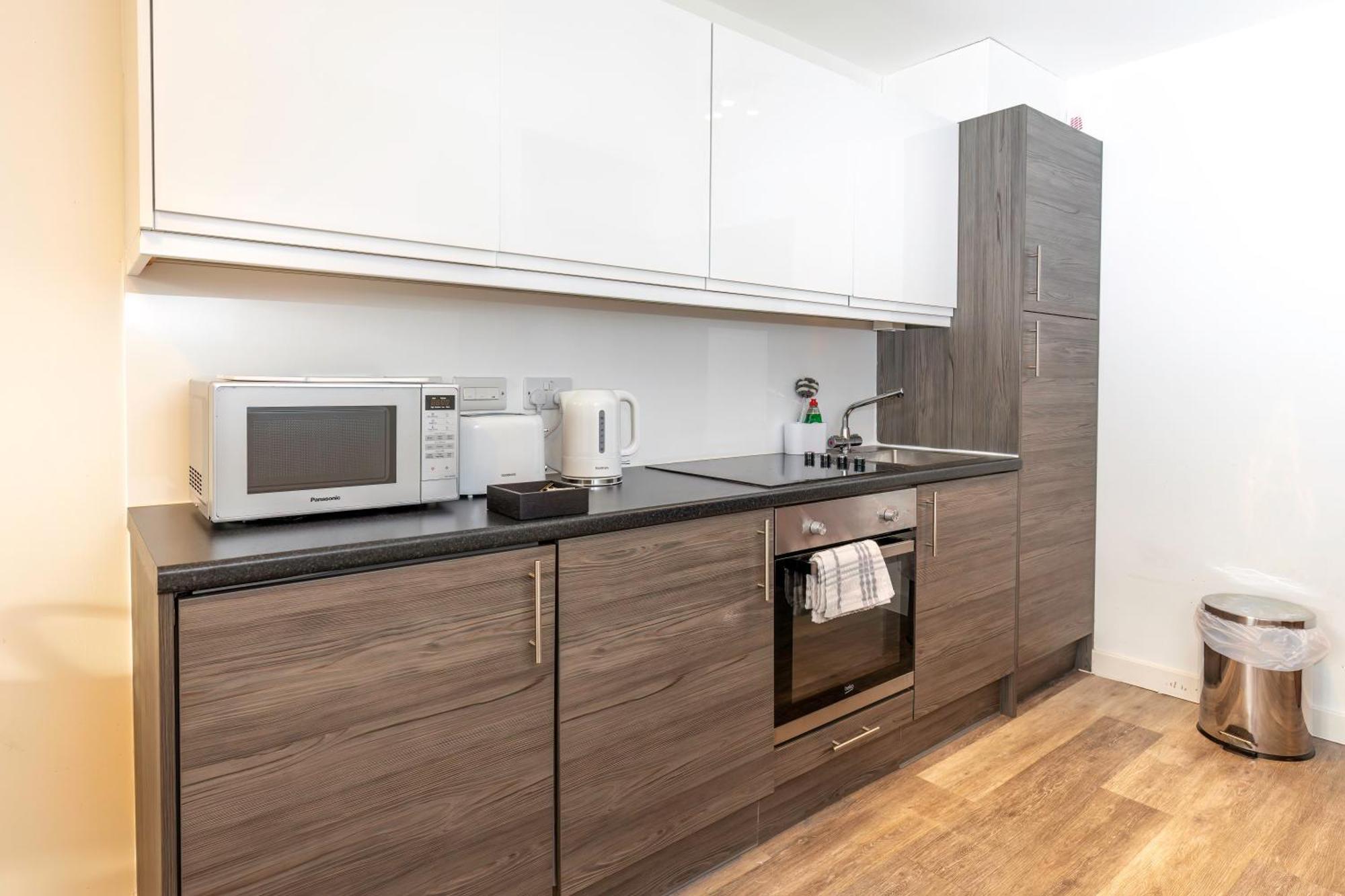 L1 Comfy Escapes - Long Stay Discounts Apply! Liverpool Exteriör bild